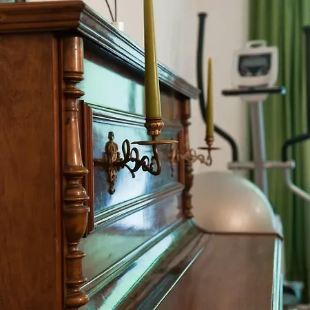 Beautiful Park For 4 Guests * Berlin